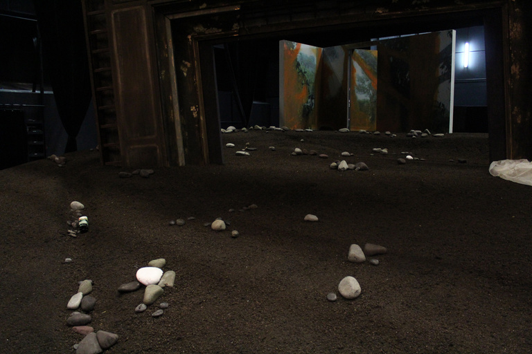 Atelier Devineau - 2015-01 - LES CAPRICES DE MARIANNE - spectacle6.jpg