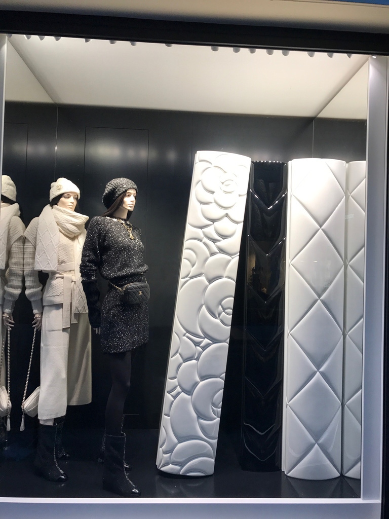 Atelier Devineau - 2018 - X123 LIVRES - vitrine1.jpg