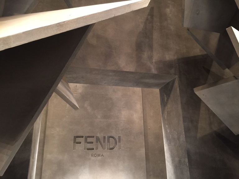 Atelier Devineau - 2015-09 - FENDI TREES - décor6.JPG