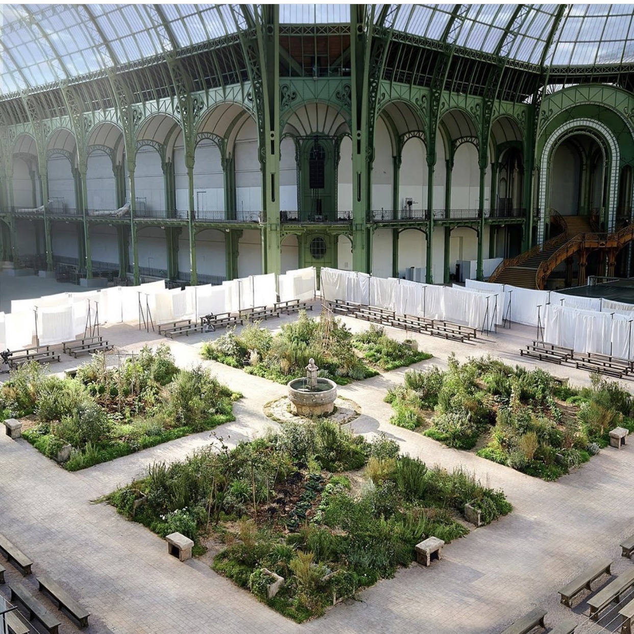Atelier Devineau - "Haute Couture" Chanel fashion show Spring Summer 2020
